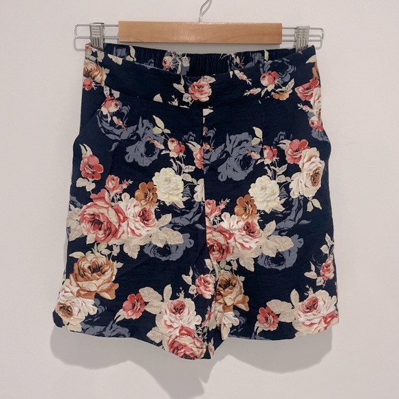 Floral Print Dress Short 🌼 - Picture 2 of 15